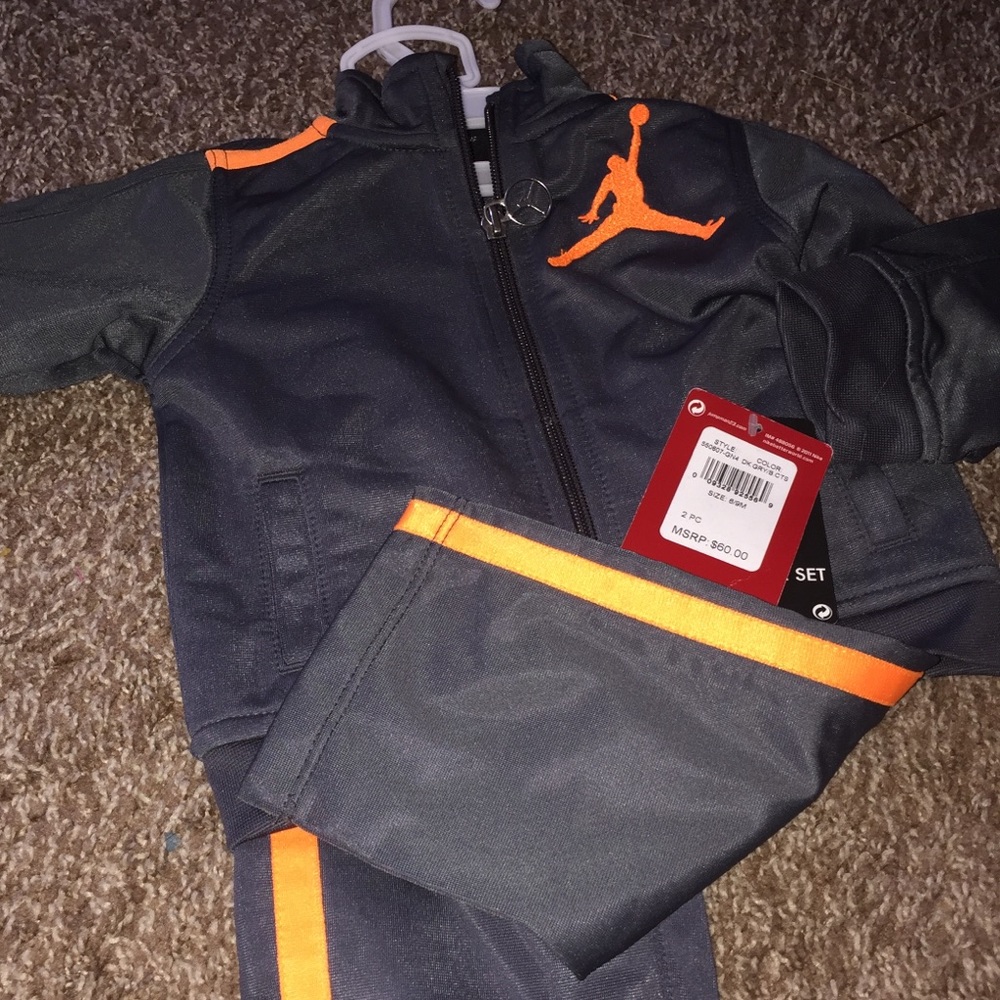 Jordan jogging suit